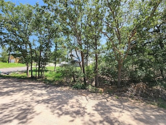 240 Iva Ln, Bastrop, TX 78602