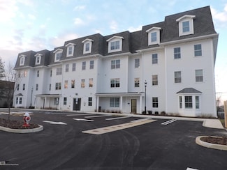 92 Drs James Parker Blvd Unit 405, Red Bank, NJ 07701