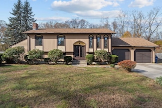 400 Cole Farm Rd, Warwick, RI 02889