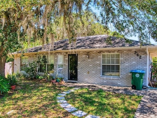 242 Cypress Ave, Oak Hill, FL 32759
