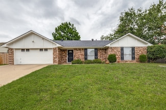 5125 Yucca Ct, Arlington, TX 76017