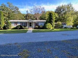 1268 Blue Mountain Cir, Saylorsburg, PA 18353