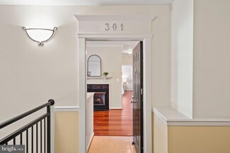 1509 N Point Dr Unit 6-0301, Reston, VA 20194