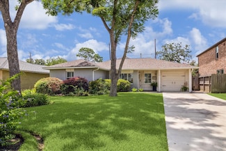 1511 Thornton Rd, Houston, TX 77018
