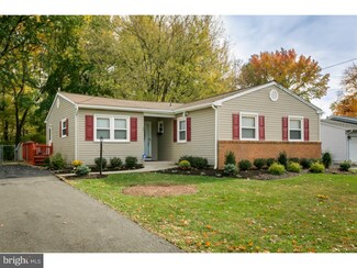 30 Crider Ave, Moorestown, NJ 08057