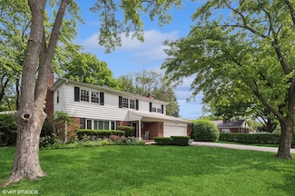 2340 Pomona Ln, Wilmette, IL 60091