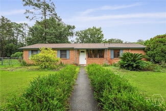 2222 Bacon Park Dr, Savannah, GA 31406