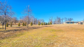 35 Duchess Creek Dr, Porum, OK 74455