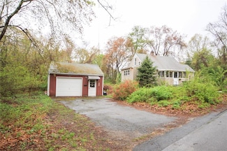 21 Narragansett Rd, Cumberland, RI 02864