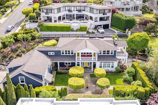 10207 NE 60th St, Kirkland, WA 98033