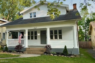 525 W Ravenwood Ave, Youngstown, OH 44511
