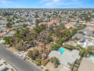 334 W Birch Ave, Hanford, CA 93230