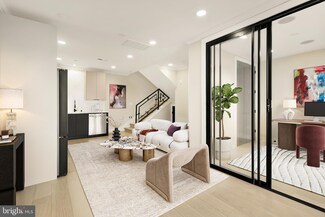 2305 Nicholson St SE Unit 403, Washington, DC 20020