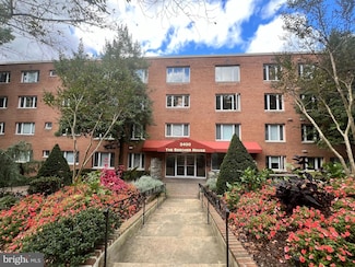 2400 41st St NW Unit 103, Washington, DC 20007