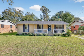 916 Oak St, Blackville, SC 29817
