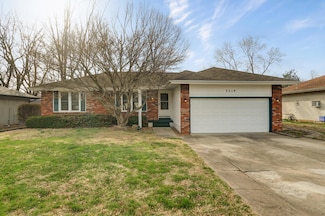 3219 S Roanoke Ave, Springfield, MO 65807