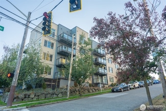 3202 SW Avalon Way Unit 303, Seattle, WA 98126