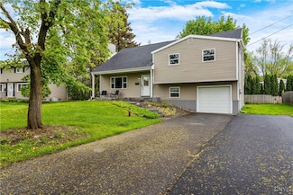14 Dove Path, Liverpool, NY 13090