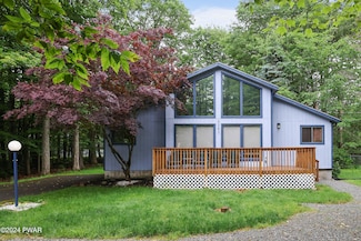 3353 Oberon Rd, Tobyhanna, PA 18466