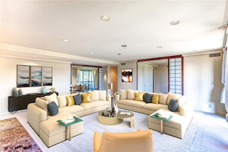 885 S Orange Grove Blvd Unit 32, Pasadena, CA 91105