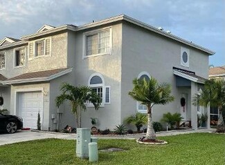 4753 SW 14th Place, Deerfield Beach, FL 33442
