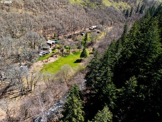 160 Major Creek Rd, Lyle, WA 98635