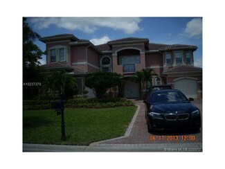 3509 Juniper Ln, Davie, FL 33330