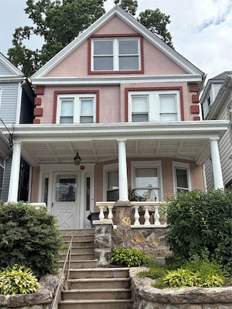 15 Grant St, Yonkers, NY 10704