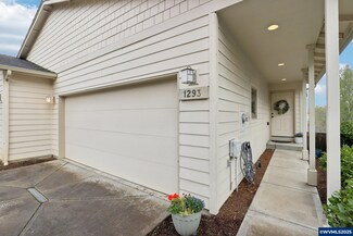1293 Westbrook Dr NW, Salem, OR 97304