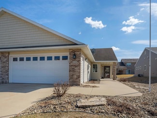 2110 Coopers Place SE, Rochester, MN 55904