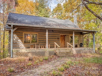 6130 Howard Gap Rd, Flat Rock, NC 28731