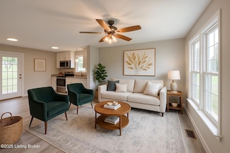 138 Springhill Dr, Bardstown, KY 40004