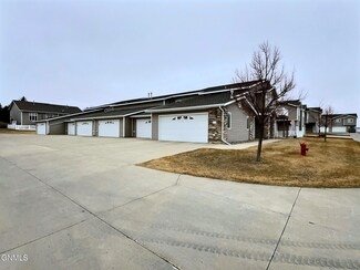 1770 E Calgary Ave Unit 4, Bismarck, ND 58503