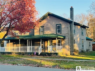 74 E Everett St, Falconer, NY 14733