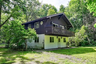 81 Intervale Ln, Intervale, NH 03845