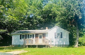2777 S Comstock Ave, Fremont, MI 49412
