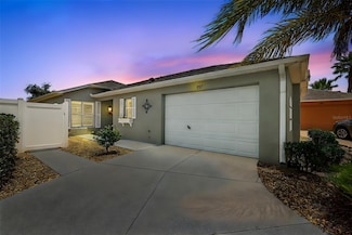 997 Oscar Ln, The Villages, FL 32162
