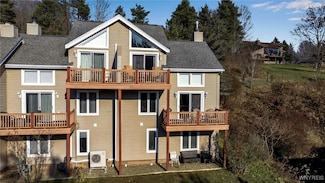517 Deer Crossing Rd, Ellicottville, NY 14731