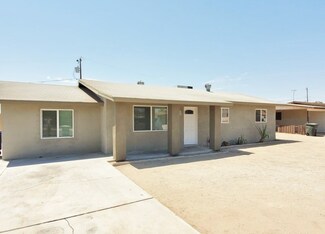 733 E 25th Place, Yuma, AZ 85365