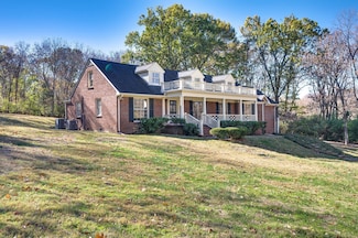4003 Sunnybrook Dr, Nashville, TN 37205