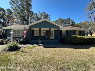 13280 Blues Farm Rd, Laurinburg, NC 28352