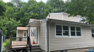 69 Riverside Dr Unit A, Oakland, NJ 07436