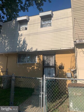 1434 S 8th St, Camden, NJ 08104