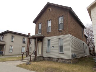 748 Bridge St NW, Grand Rapids, MI 49504