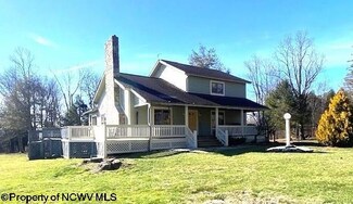 3326 Maryland Line Rd, Hazelton, WV 26525
