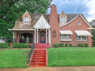306 W Madison St, Louisa, KY 41230