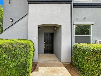 5201 Laguna Oaks Dr Unit 5, Elk Grove, CA 95758