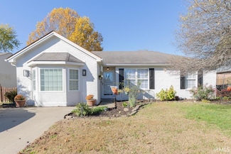 1719 Seasons Ridge Blvd, Evansville, IN 47715