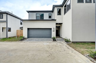 12012 Royal Oaks Banner Way, Houston, TX 77082