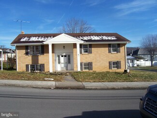 33 N Grove St, Petersburg, WV 26847